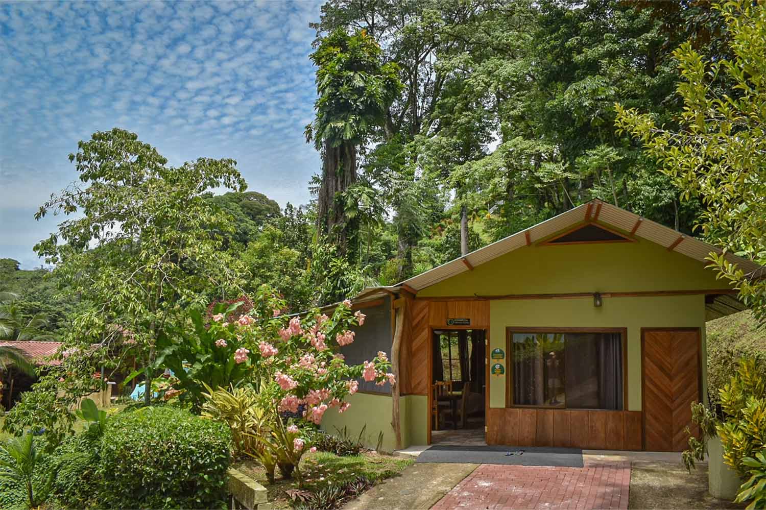 Villa #12 Mariposa Morpho